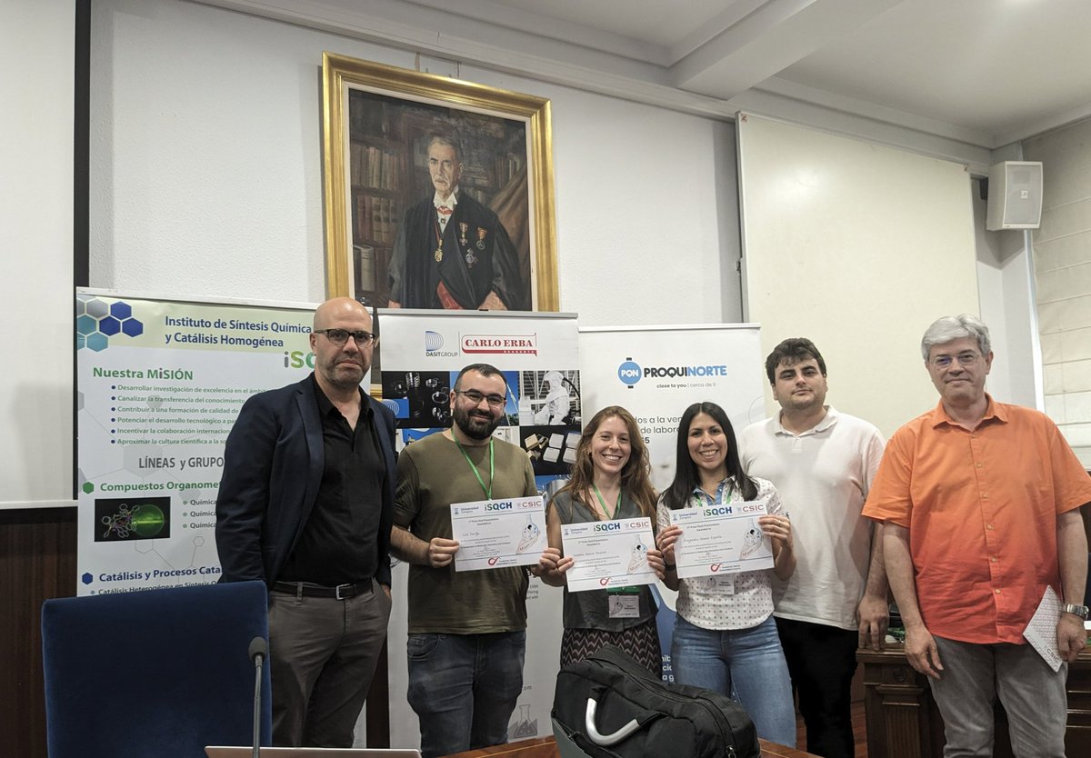 ISQCH's tweet photo. Dr. José María Fraile with some of todays prized speakers! Thank you for all the sponsors for the awesome prizes! @rseq_aragon @scharlabsl #DASIT Group @ErbaReagents #Bar London
@AragonCsic @CSIC @Ciencias_Unizar https://t.co/9CpCcPRncE