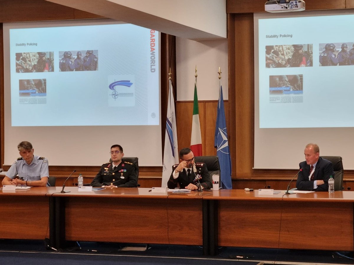 BrigGen_Dredd's tweet photo. #Grazie to Maj.Gen.(Ret) 🇬🇧Gary DEAKIN, former @JFC_Naples DCOS Plans, 4 the inspiring keynote speech at the Introduction to #StabilityPolicing for Leaders course.
#StrongerTogether, we #MakeTheDifference in #HumanSecurity & in upholding the #RuleOfLaw & #HumanRights.
#SPOpenClub https://t.co/u40R2PA0ja