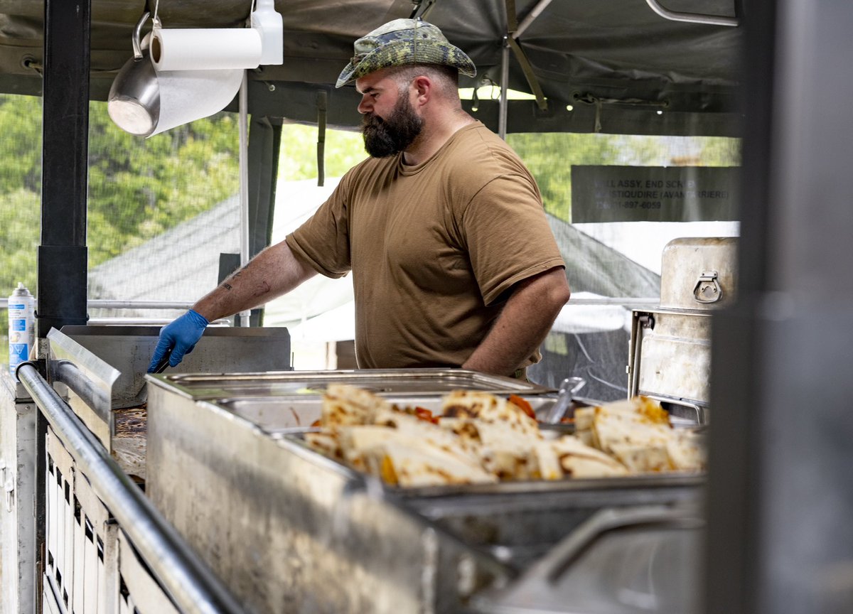 Notre unité d’intervention immédiate est hautement qualifiée et entièrement autonome. Elle dispose de diverses capacités, y compris des cuisines roulantes, des mécaniciens, des spécialistes de la logistique et bien plus encore. #OpLENTUS