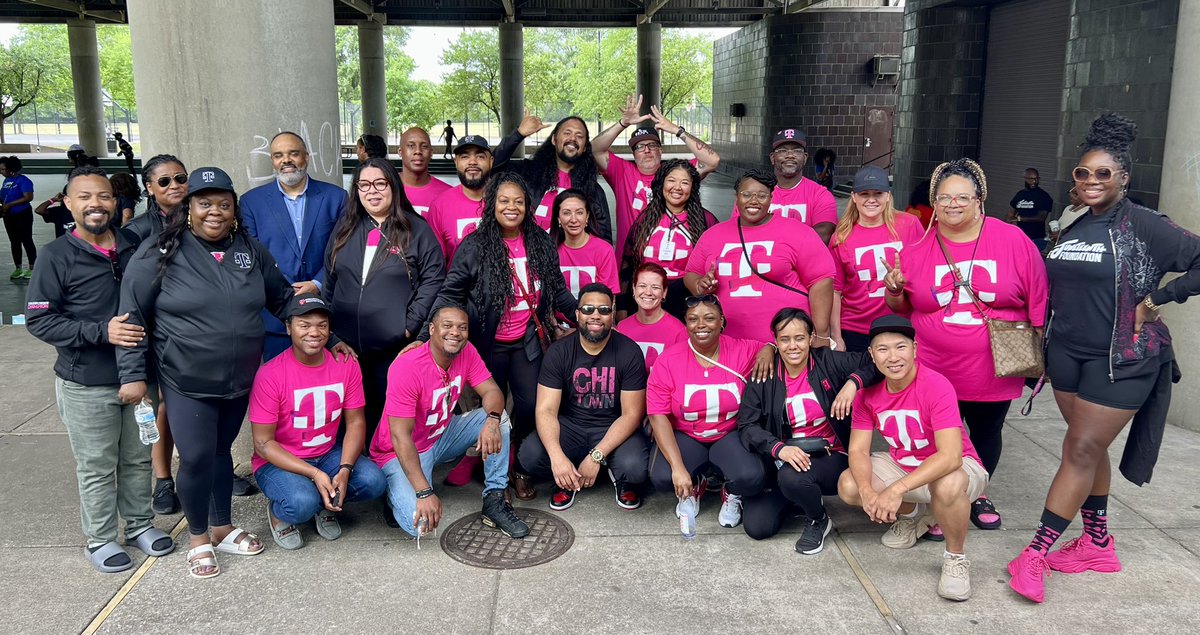 BEN giving back! Providing bikes and books with the @JuneteenthJF Thank you to @WellsFargo @Walmart @AmericanAir #CityofDC for pitching in and joining us! #StrongerTogether