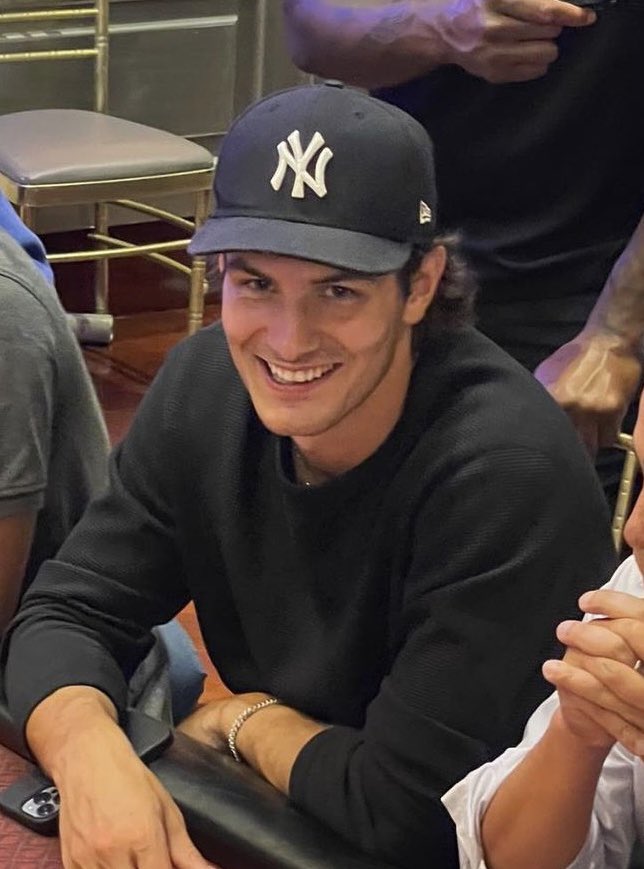 I mean…
#nyislanders #isles #barzal #matbarzal