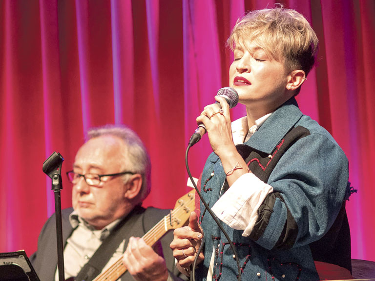 Brian Barlow brings Burt’s music to Base31
wellingtontimes.ca/barbra-sings-b…