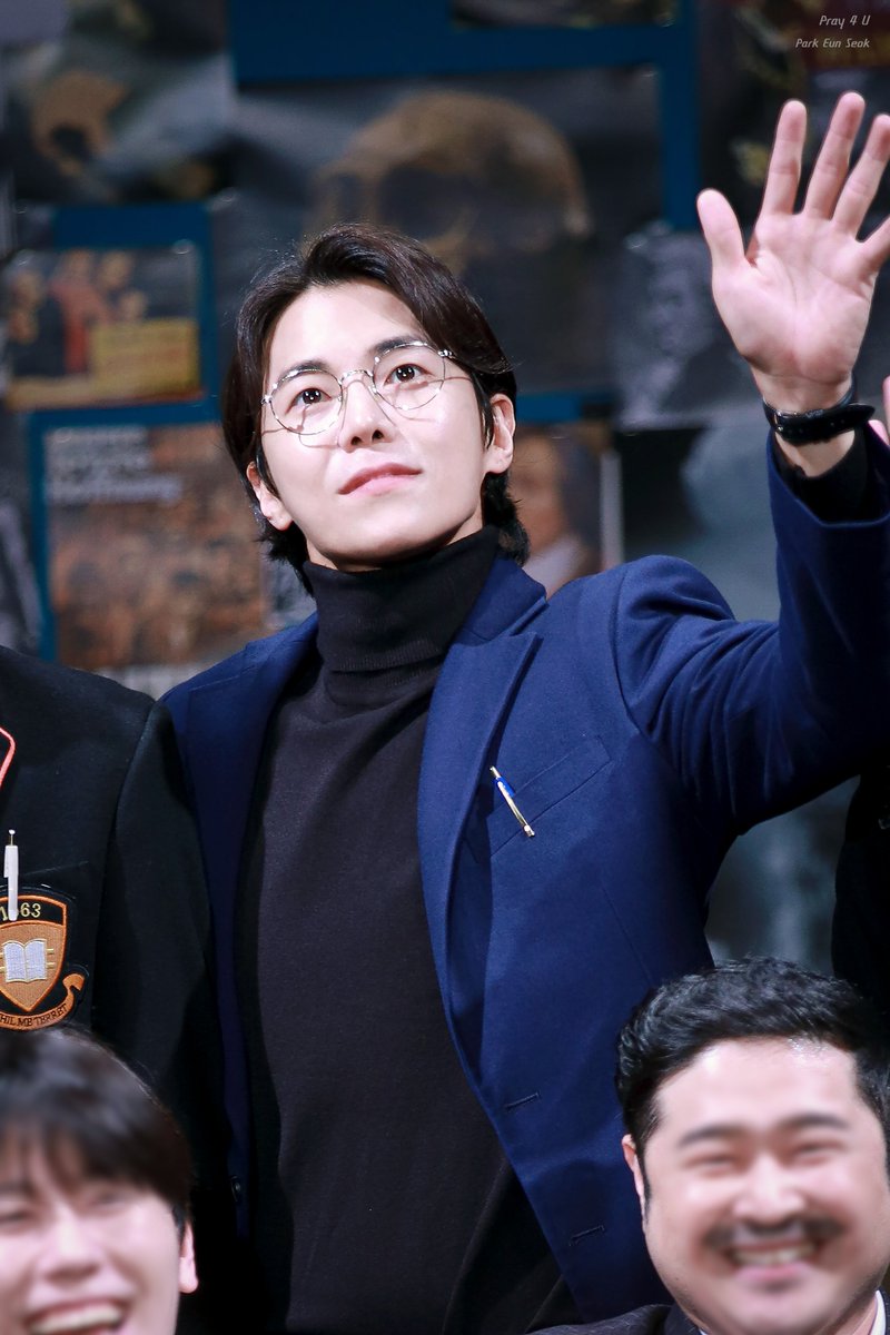 I_Pray4U's tweet photo. 230616 #히스토리보이즈 커튼콜   

어윈 役 #박은석 #Parkeunseok https://t.co/05aDA3SuFC