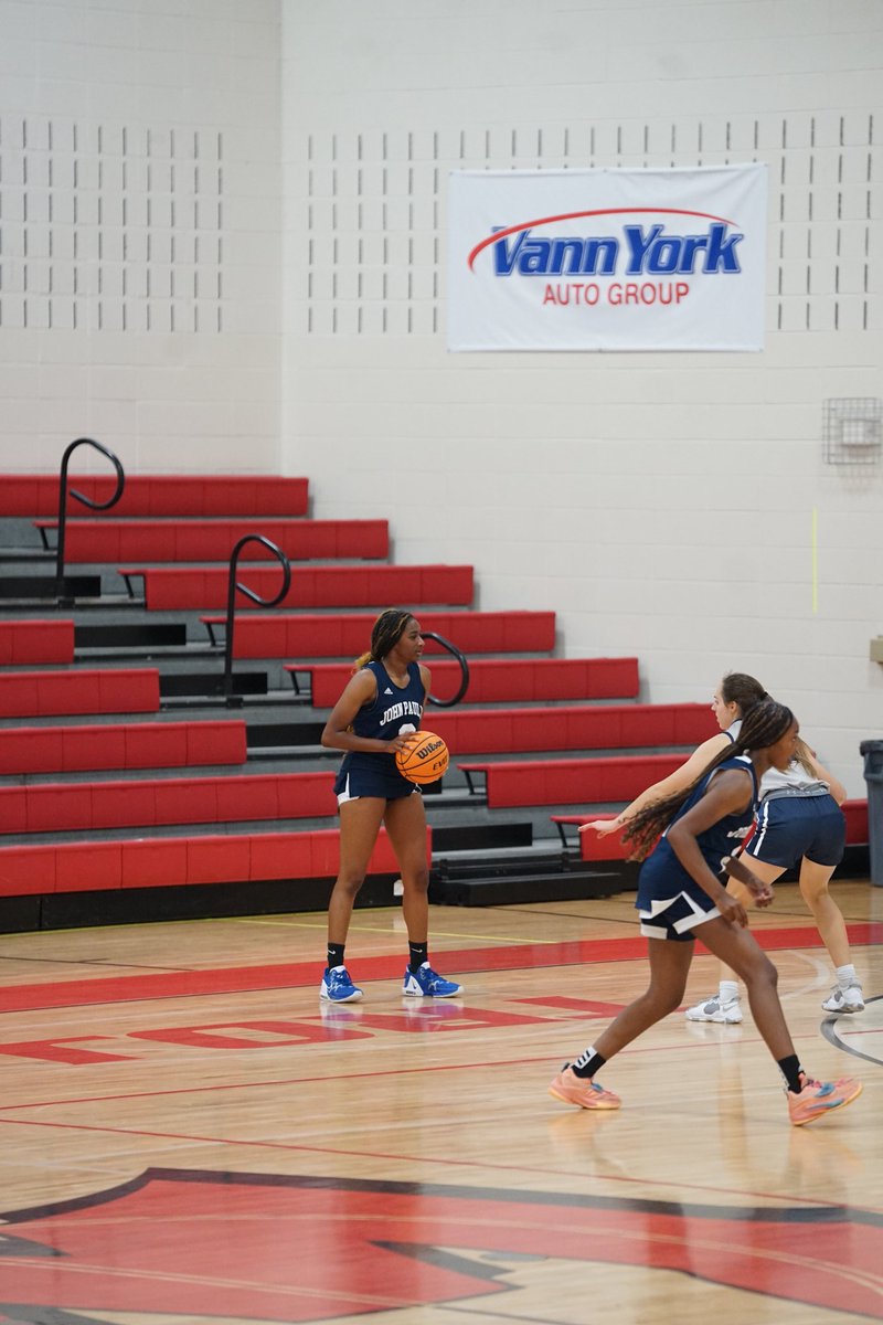 coachkent02's tweet photo. 🚨Ariana Atkinson 5"9 CG 24🚨
#alwaysinthegym 

@AriAtkinson1 athletic gets downhill very well skilled with the ball in her hand. Definitely a kid that has a tremendous upside I would keep my eye on. https://t.co/ttQyt4urWA