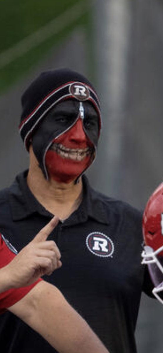 @CFL @calstampeders @REDBLACKS That Ottawa has some freaky 👀 fans😱 #CFLGameday