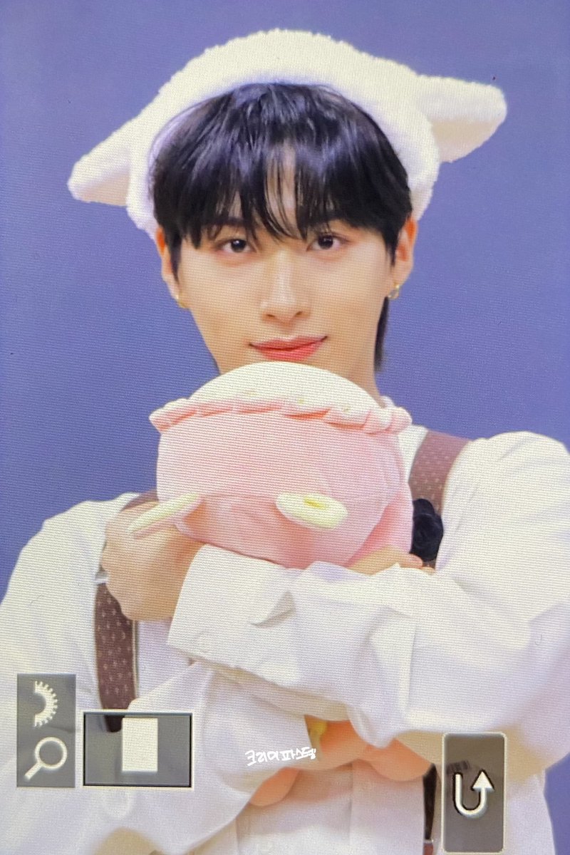 creamypastel110's tweet photo. 230616 #숀뭉치

기여버서 울음이 나와....

#시온 #손동주 #원어스 #ONEUS #XION https://t.co/QPEyyULvSv
