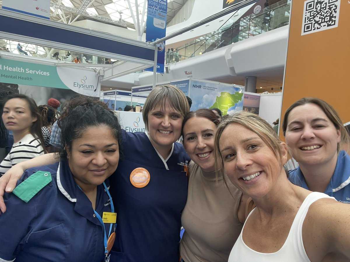 Busy day at the recruitment event in London <a href="/nhsuhcw/">UHCW NHS Trust</a> <a href="/rachNB29/">Rachael Nash-Brooks</a> <a href="/paula_seery/">Paula Seery RN BSc MSc</a> thank you for organising <a href="/ClaireLloyders/">Claire Lloyd</a>