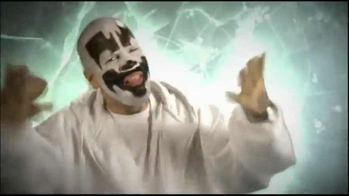 JustinWhang's tweet image. If this song came out now, people would be like “actually they got a point”