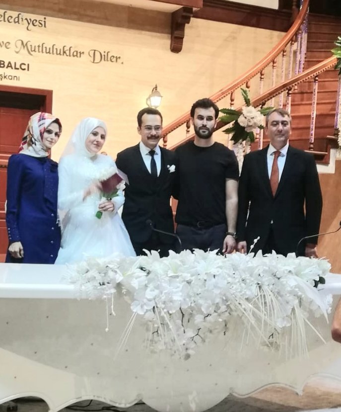 Kıymetli Dostlarımız Bahattin-Meryem Çetin'in oğlu Halil Ensar Çetin'in nikahına şahitlik ettik. Gençlere mutluluklar dileriz.