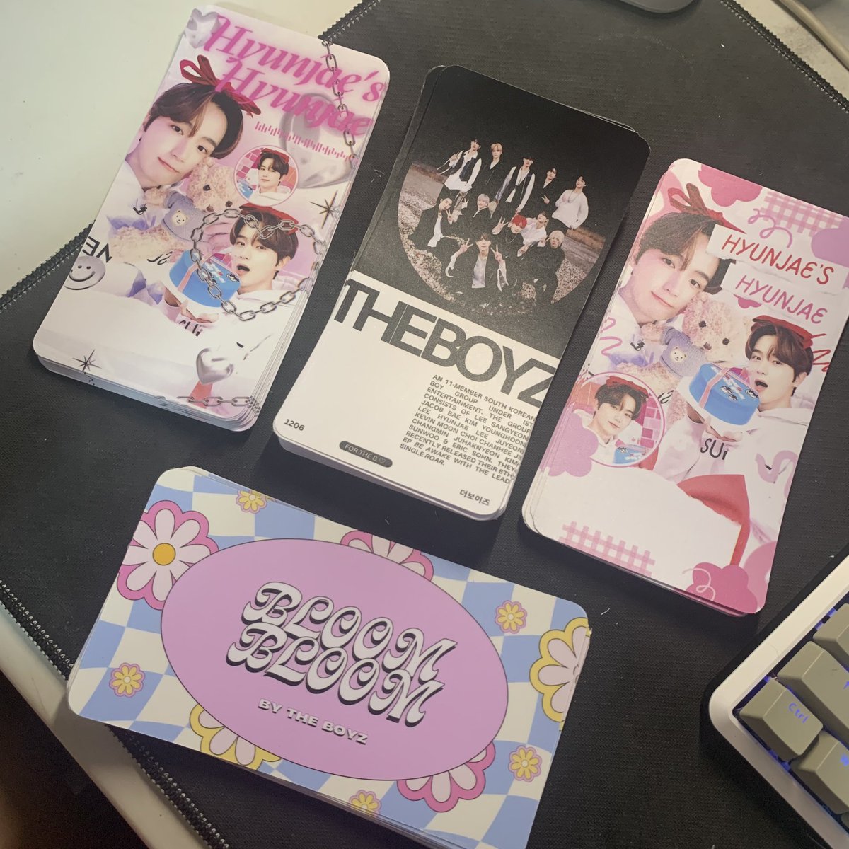 gomawoahph's tweet image. ACCEPTING ORDERS 🌤️

- 1-2 week processing time
- rush orders are available

t&amp;amp;cs, pricelist bit.ly/gomawoahprints… 
samples #gomawoahcreates 

t. wts lfb lf looking for printing services photocards hand banners stickers polaroid cupsleeve freebies