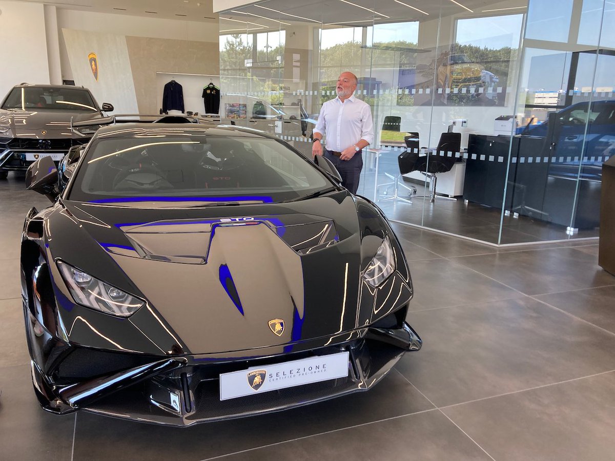 ArtusDigital's tweet image. A very busy week - rounded off by another stunning networking event from DrivenNet at Lamborghini Leeds 🏁🏎️

Thanks to Andrew Davis for organising, Mark at Lamborghini for hosting, and Dan Rathbone for an inspiring and enlightening talk. 

#DrivenNet #Networking #Lamborghini