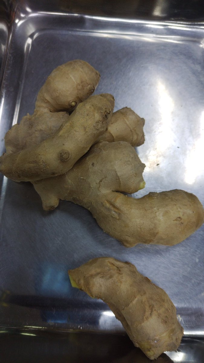 ٱلصُـلٱةِ علىءٓ ٱلرٰسّــؤلِ ھُيءِ : (تِٱچٓ ٱلٱِذگٱرُ) ، ٱلِلہــٰـمےُ صُلِ ؤسِْلمےُ عِلىءٓ نِپْينٱِ مُحِمُد ♡..