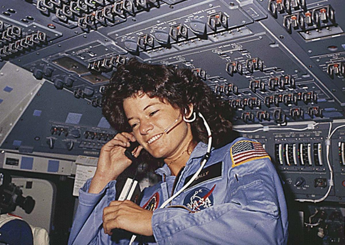 Saluting Sally Ride this #PRIDEMonth 🌈 As the first American woman to touch the stars, she broke barriers in space and on Earth. A physicist, astronaut, and quietly one of the most high-profile women in the #LGBTQ+ community. Here's to all the trails she blazed! #OUTinSTEM🚀🔭✨