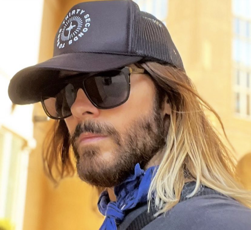 Good morning and happiest of Fridays to you all!  ❤️
#JaredLeto #loveleto #letolove #echelon #echelonfamily #marsfamily #friday