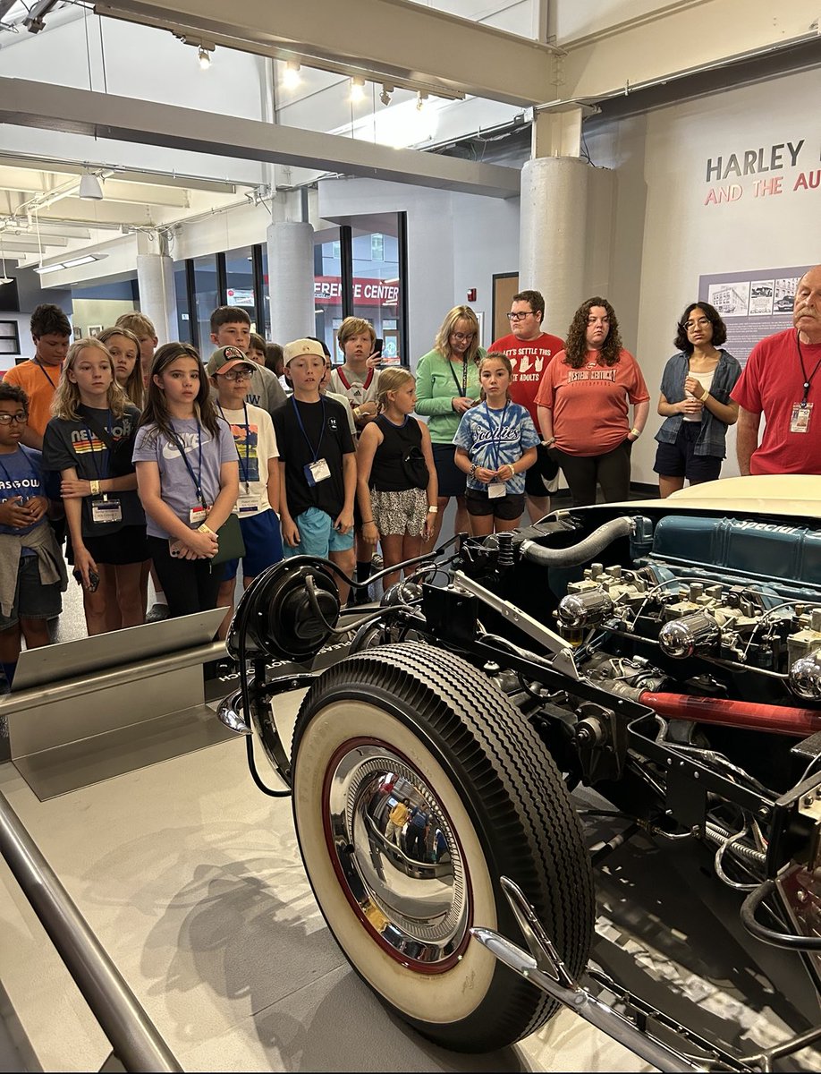 Apparently Correllville wasn’t the only place to have a little trouble with sinkholes!!! Glasgow Dawg Days camp <a href="/corvettemuseum/">National Corvette Museum</a> <a href="/drmcguffin/">Sheri McGuffin 🌎</a> <a href="/GHSEngineering_/">GHS Engineering</a> <a href="/GISChad/">Chad Muhlenkamp</a> <a href="/taramartin04/">Tara A Martin</a>