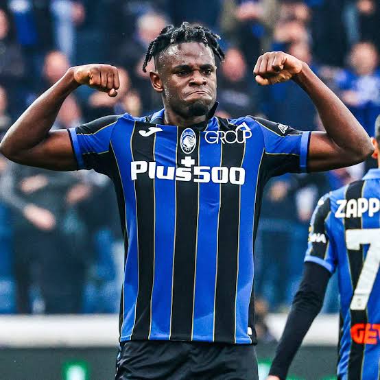 Fenerbahçe ile Atalanta arasında Duvan Zapata'nın transferi konusunda önümüzdeki hafta müzakereler tamamlanabilir.

(🔗@PSierraR)