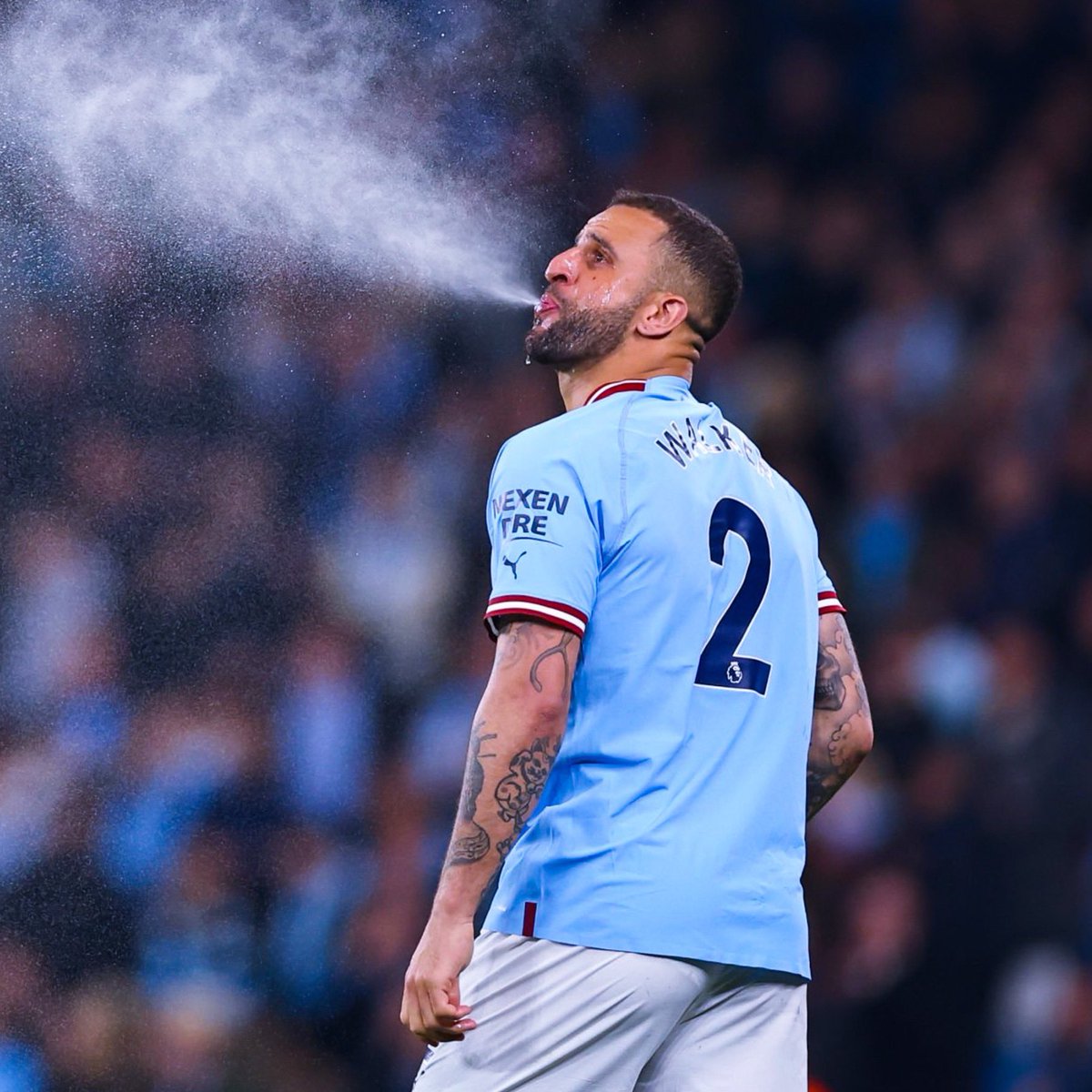 🚨🚨| BREAKING: Kyle Walker is in talks to LEAVE Manchester City for Bayern Munich. [@SamLee]