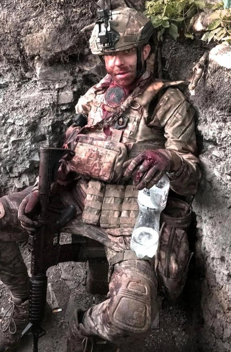 Lyla_lilas's tweet photo. A Ukrainian fighter on the front line. Exhausted, covered in blood, but unbreakable.

Every day our heroes defend Ukraine at the cost of their lives. The defense forces are destroying russian executioners who have invaded Ukrainian soil and continue to kill innocent people.

Never forget.
