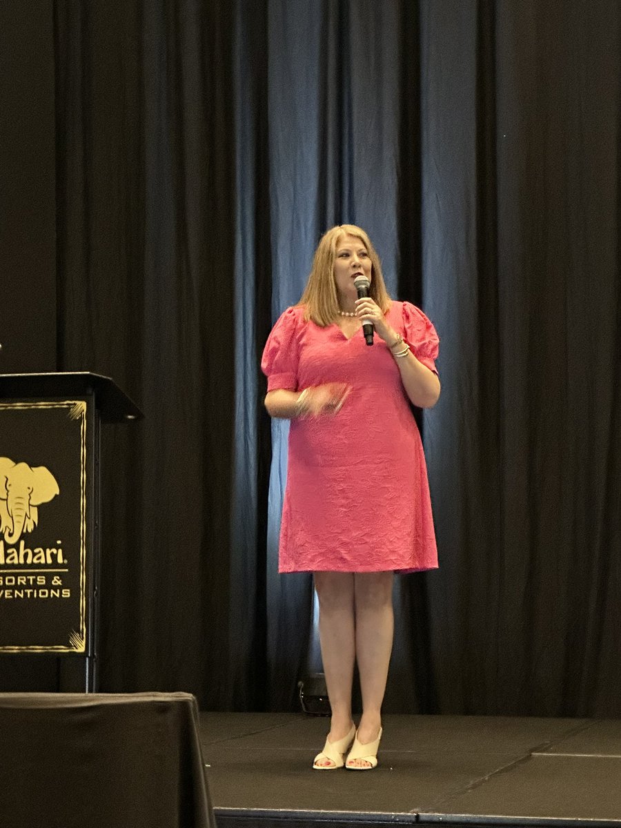 drgoffney's tweet image. Great closing to our #txedfest by our @tasanet president - elect @m_salazarzamora! Thank you for sharing the innovation happening in @TomballISD! #inspiringleader