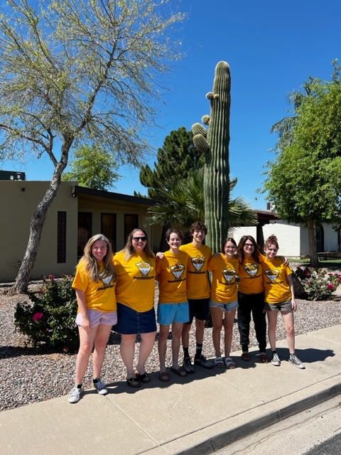 Best of luck to Kourtney Carr, Anderson Mast, Jordyn Tousley, Emma Smicklas, and Audrey Stitka as they compete in the National Speech and Debate Competition this week in Phoenix, Arizona! Let’s go, Hornets!