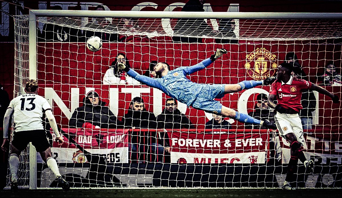 Good to see that people are giving De Gea the respect he deserves, with this potential exit on it's way.

He will leave the club with:
The most clean sheets in #MUFC history 
The equal most Sir Matt Busby POTY awards
The most consecutive POTY awards
4th most Premier League Clean