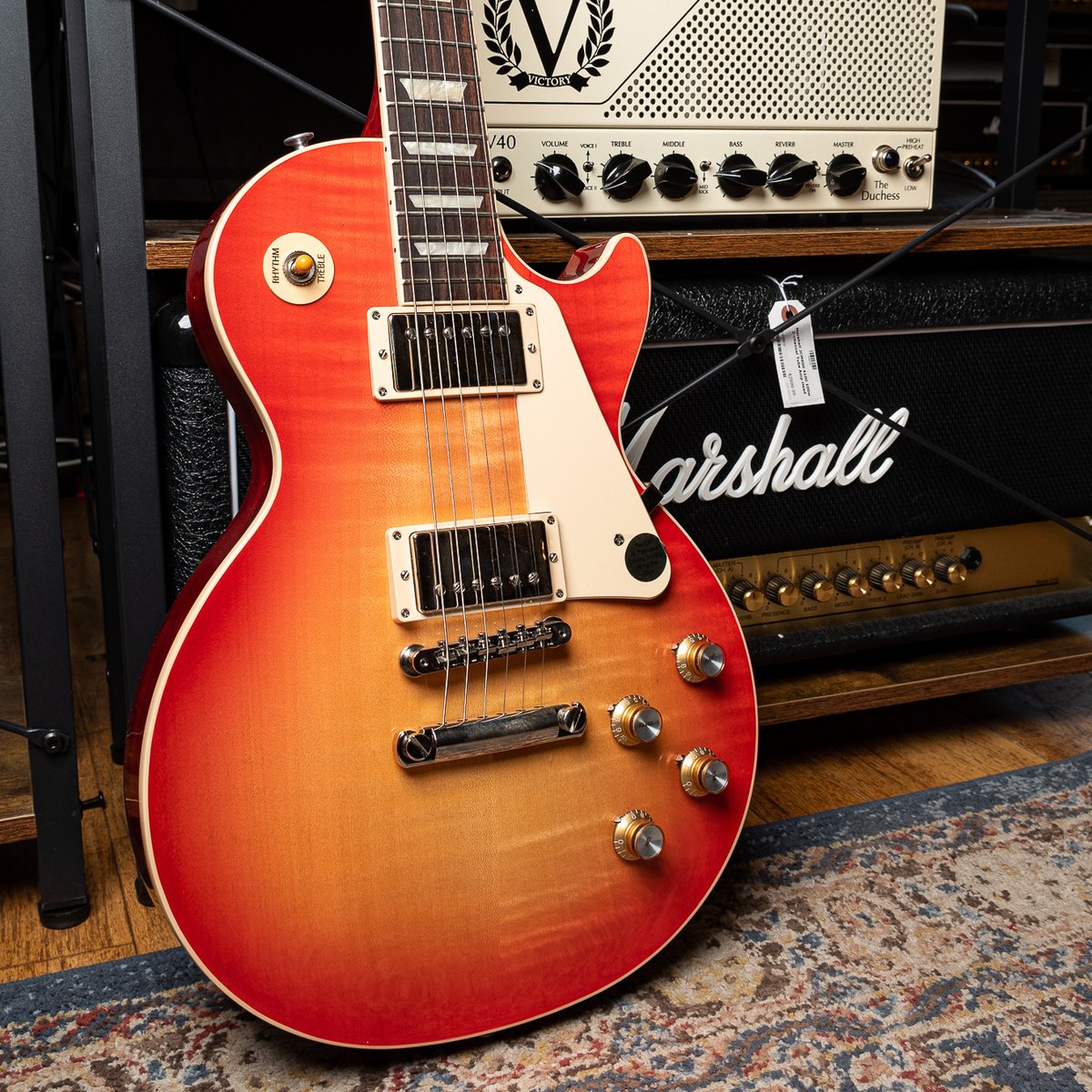 With a burst so vibrant it makes us think of a Campbell’s can, the CME Exclusive Les Paul Standard '60s in Tomato Soup Burst comes equipped with a pair of @gibsonguitar T-Type humbuckers! Check out our CME Exclusive Les Pauls today! bit.ly/31mjPrf