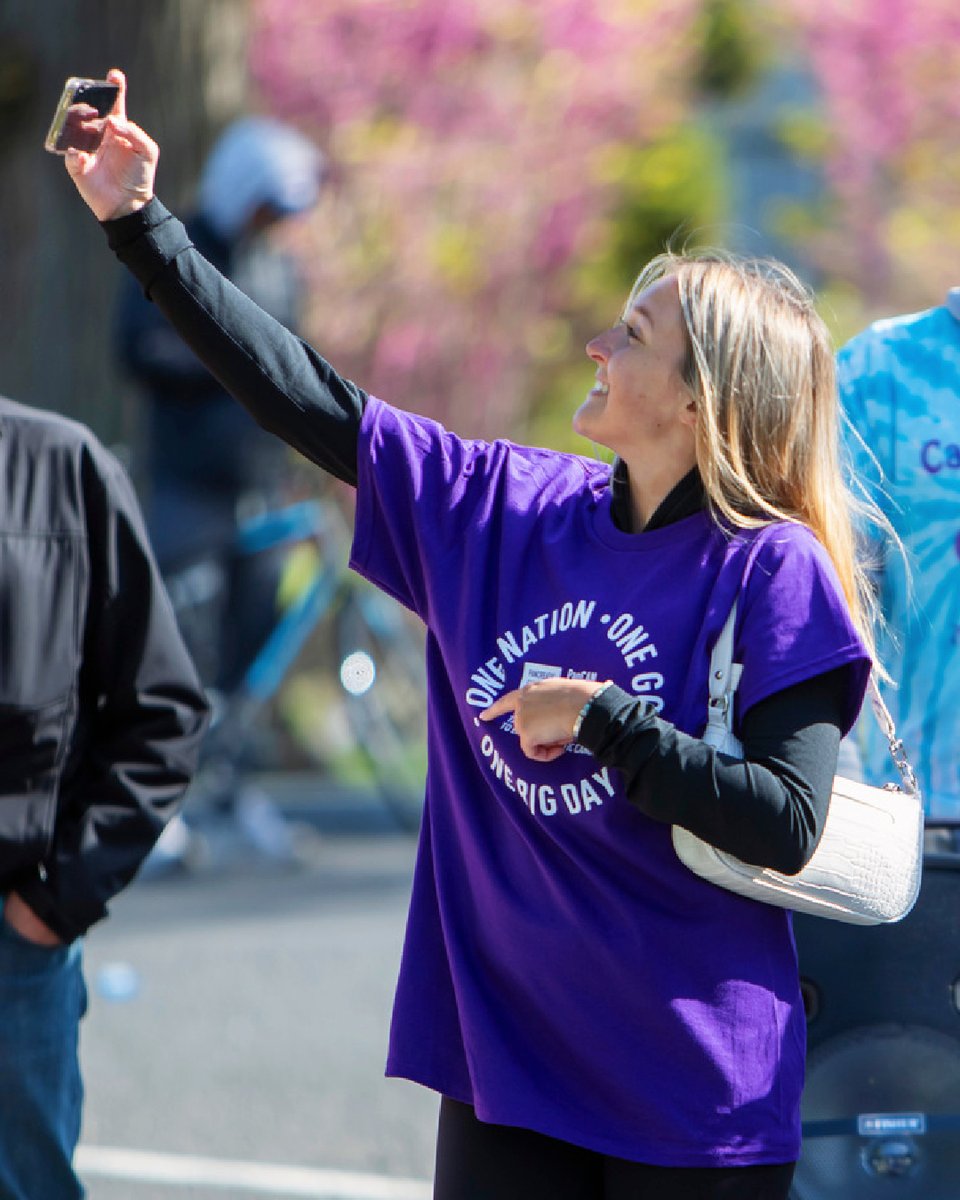 It's National Selfie Day! 🤳💜 To celebrate, add your #PanCANPurpleStride Iowa selfie to the thread! ⬇️