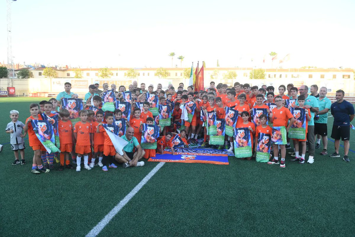 CDsededos2002's tweet image. CLAUSURA TEMPORADA 22/23 

📸 @armandocaldero3

#aupasededos 
#lacanteradelaciudad
#juntossomosimparables
#canteranazarena
👟⚽️🧡💙❤️