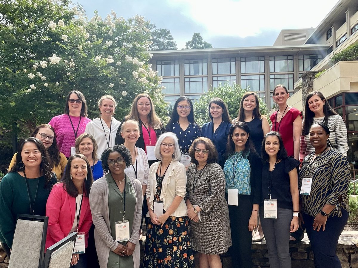 Honored to work alongside all these AMAZING women engaged in #childhoodcancer survivor care & research!

#WomenInSTEMM from @ATLPedsHemOnc & @WinshipAtEmory represent at #ISLCCC2023 🎗️