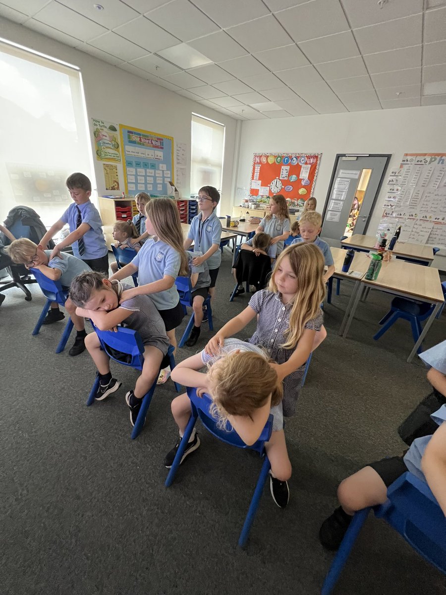 We had a very relaxing afternoon with massage time!! ⭐️⭐️ 
@MissSStNinians