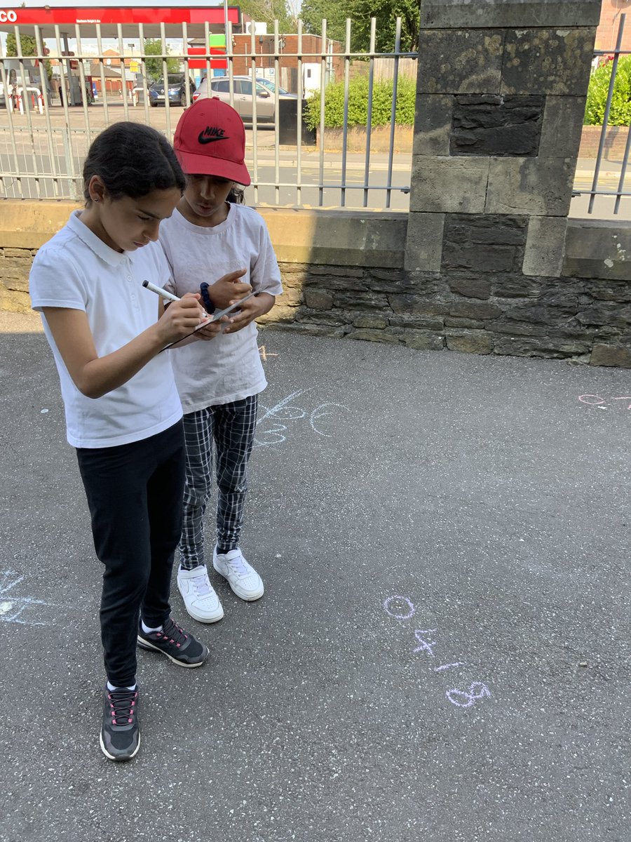 nppschool's tweet photo. 5B maths detectives this week- searching for angles and investigating complements of number #nppschnumeracy #nppschoutdoors https://t.co/N88XoZP21w