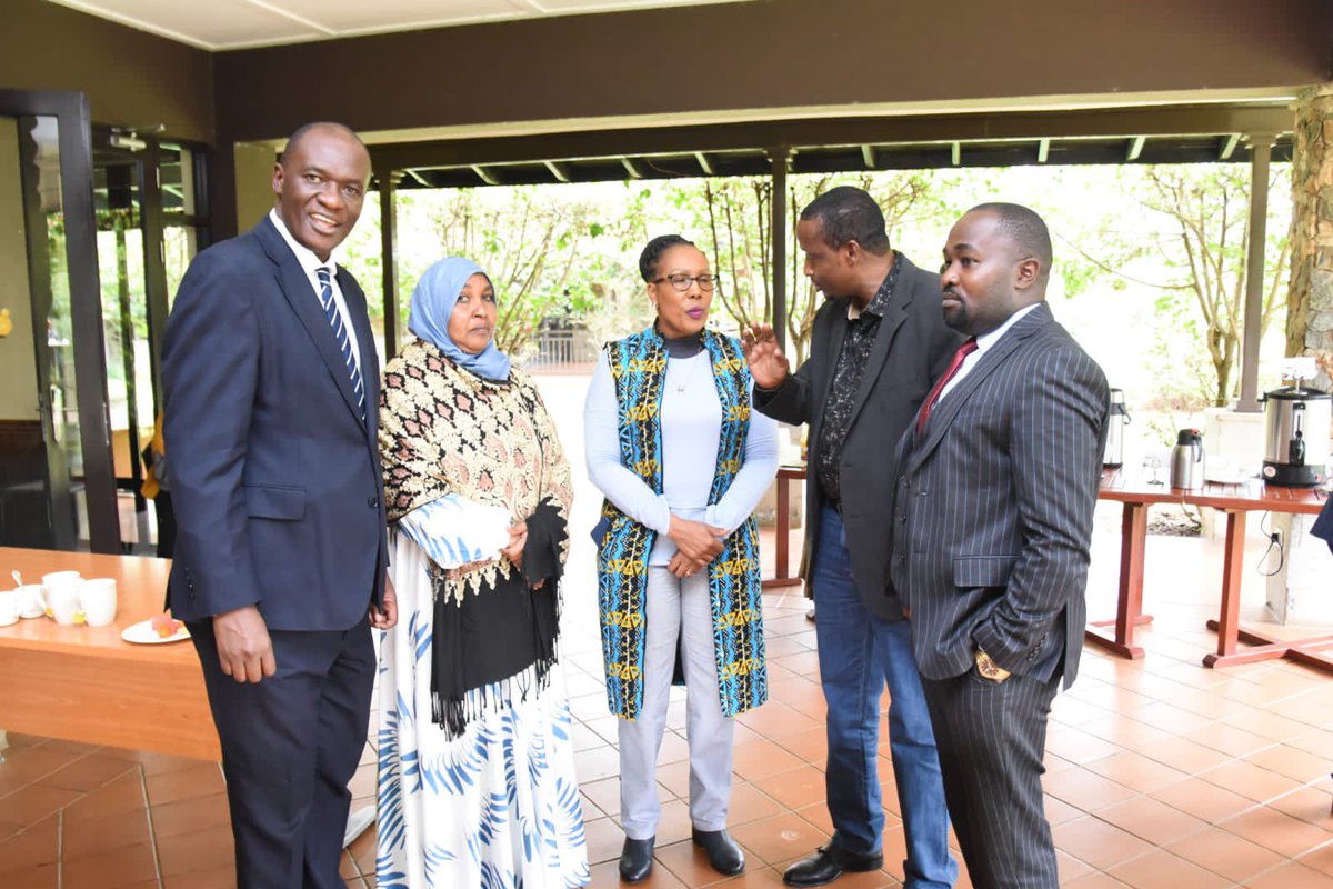 MohamedAKhalif's tweet photo. Honored to have attended the two-day workshop at Great Rift Valley Lodge, Nakuru County, along with esteemed colleagues from Council Of Governors @KenyaGovernors, Ministry of Health NG @MOH_Kenya, CECMs Health, and State Department for Social Protection. 

Our objective was to fully devolve remaining Health functions as per the constitution and address vital issues like Community Health promoters, UHC staff, MES Equipment, Primary care Networks, NHIF @nhifkenya and KEMSA reforms @Kemsa_Kenya. A joint communique was issued, and we signed the IPA for equipment deployment. 

Together, we are making great strides towards a robust healthcare system.