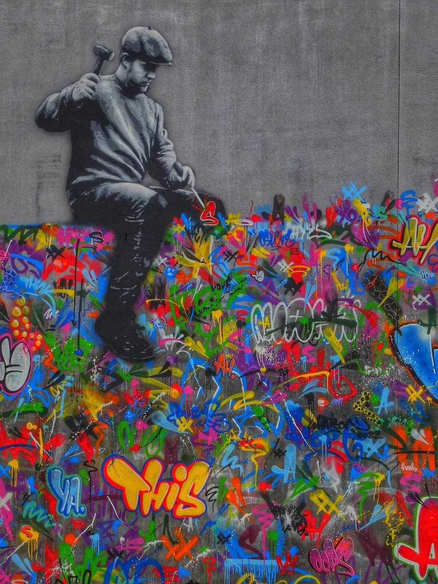 ‘The Quarry Worker’ Tribute to the cities granite workers by Martin Whatson for Nuart Aberdeen in Aberdeen, Scotland 💕 More photos: streetartutopia.com/2022/06/14/the…