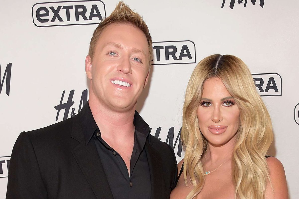 🧐 Team Kim or Team Kroy? 👍 LIKE for Kroy + 🔁 RETWEET for Kim! Comment below and let us know why! @BravoTV #RHOA #RealHousewives