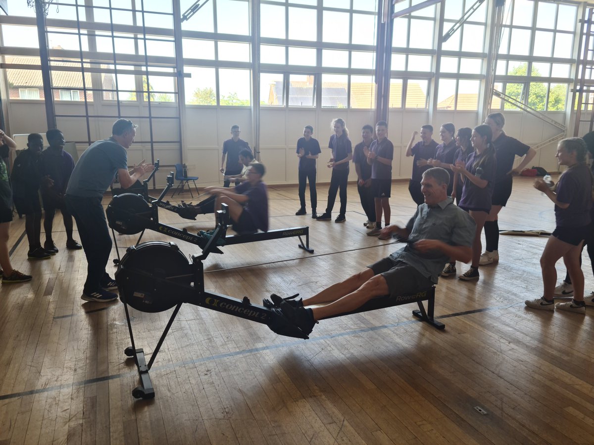 LYRowing's tweet photo. The LYR Board visited #ActiveRow Leeds, witnessing the progress made by the Northern team. The day commenced with an on-water session at Roundhay Park, followed by an engaging indoor session w @OutwoodCity
Collective efforts of many organizations have created this great programme https://t.co/vjSeTnze7p