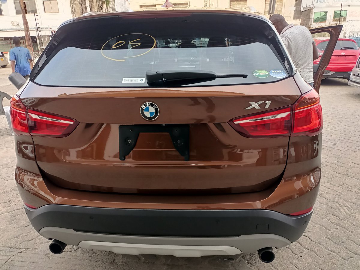 🔹BMW X1 XDRIV 20i
🔹Year 2016 /11
🔹2.0L B48M Engine
🔹Automatic transmission 
🔹Mileage 85,000kms
🔹Park Distance Control (PDC)
🔹Multifunction F Steering Wheel
🔹Seat Heating Driver/Passenger
🔹Price 3.2m
🔹Location Mombasa
🔹+254729233495