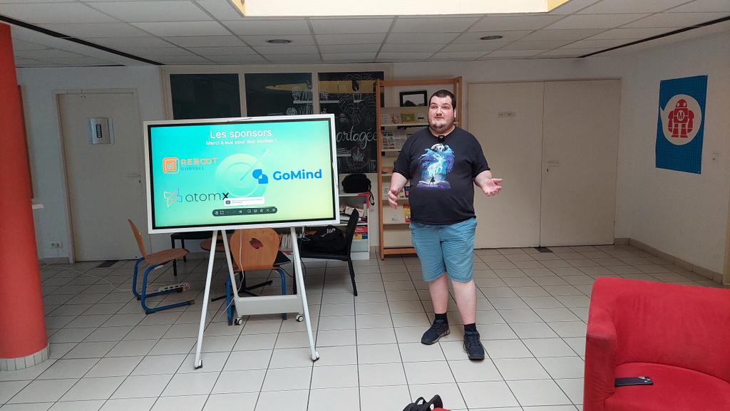 La première édition du #HackingEcologyCamp commence maintenant à la <a href="/cybergrange/">La CyberGrange</a>