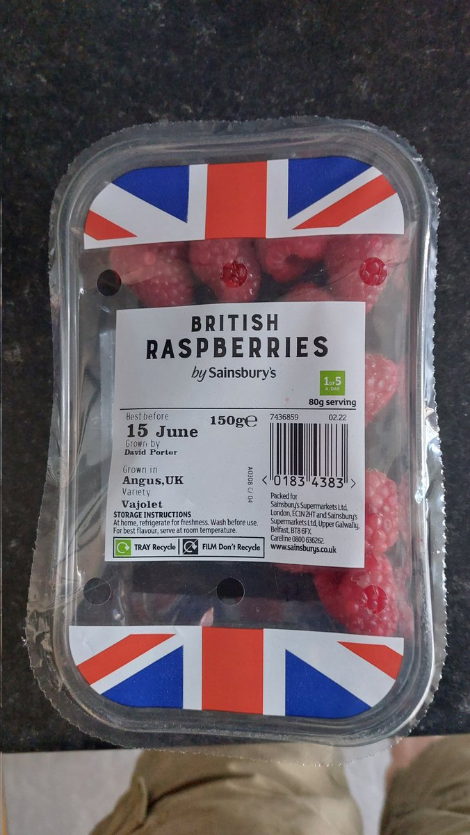 Now what could Sainsbury's possibly be up to with rebranding SCOTTISH raspberries from Angus as BRITISH? 🤔