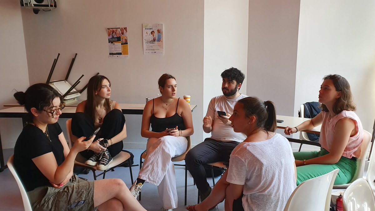 AG de démission du bureau de l'<a href="/AeptToulouse/">AEPT-Toulouse</a> et élection du nouveau bureau ! 👏

Bravo et merci pour votre année d'engagement au sein de la Faculté, pour les #étudiants en #pharmacie 🐍

Présente aux côtés de l'<a href="/AGEMP_/">AGEMP</a>, <a href="/Pharma_ANEPF/">ANEPF Pharmacie</a>, <a href="/ElusPharmaTls/">Élus Pharmacie Toulouse</a>, <a href="/Tutorat_TTEP/">Tutorat Toulousain des Etudiant.e.s en Pharmacie</a>, <a href="/elus_mmp_tlse/">Élus Médecine, Maïeutique, Paramédicaux Toulouse</a>