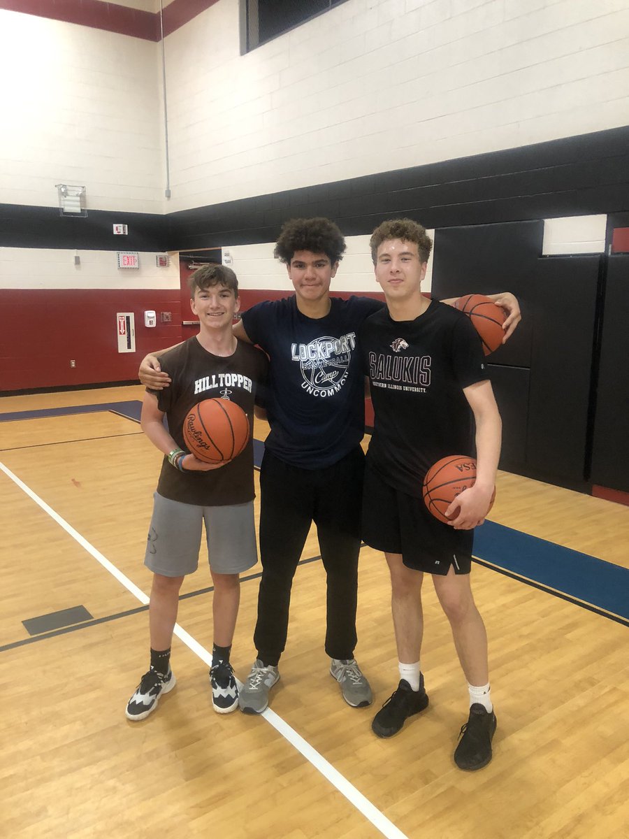 jmeyer838's tweet photo. Great to have former Eagle Alum come back and help with Basketball Camp!! Once an Eagle always an Eagle!!
#cresthilltough https://t.co/QXAoC7U4B2