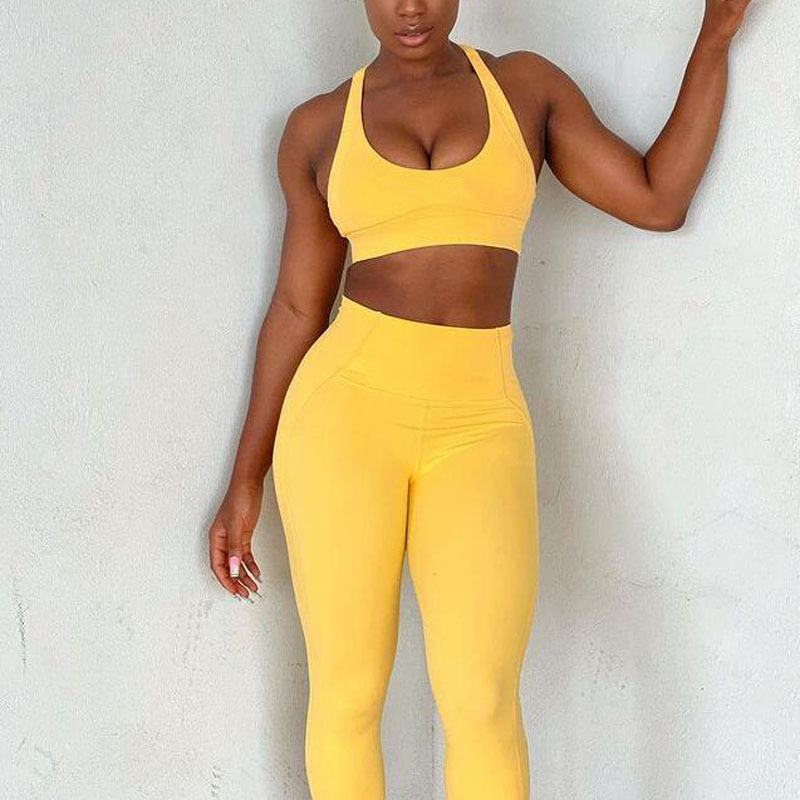 Look and feel amazing today at the gym, home or just chilling out. 
#GoodVibesOnly #lookgood #yellow