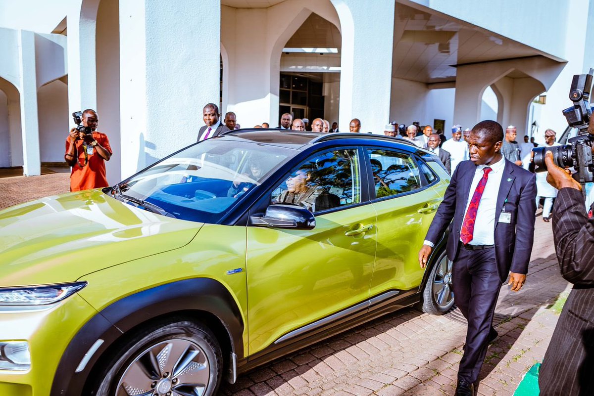Vice President, Senator Kashim Shettima  has launched an assembled and designed in Nigeria, Electric car presented by Mr. Jelani Aliyu, the Director General/Chief Executive Officer of the National Automotive Design & Development Council (NADDC) at the State House,Abuja.
© @woye1