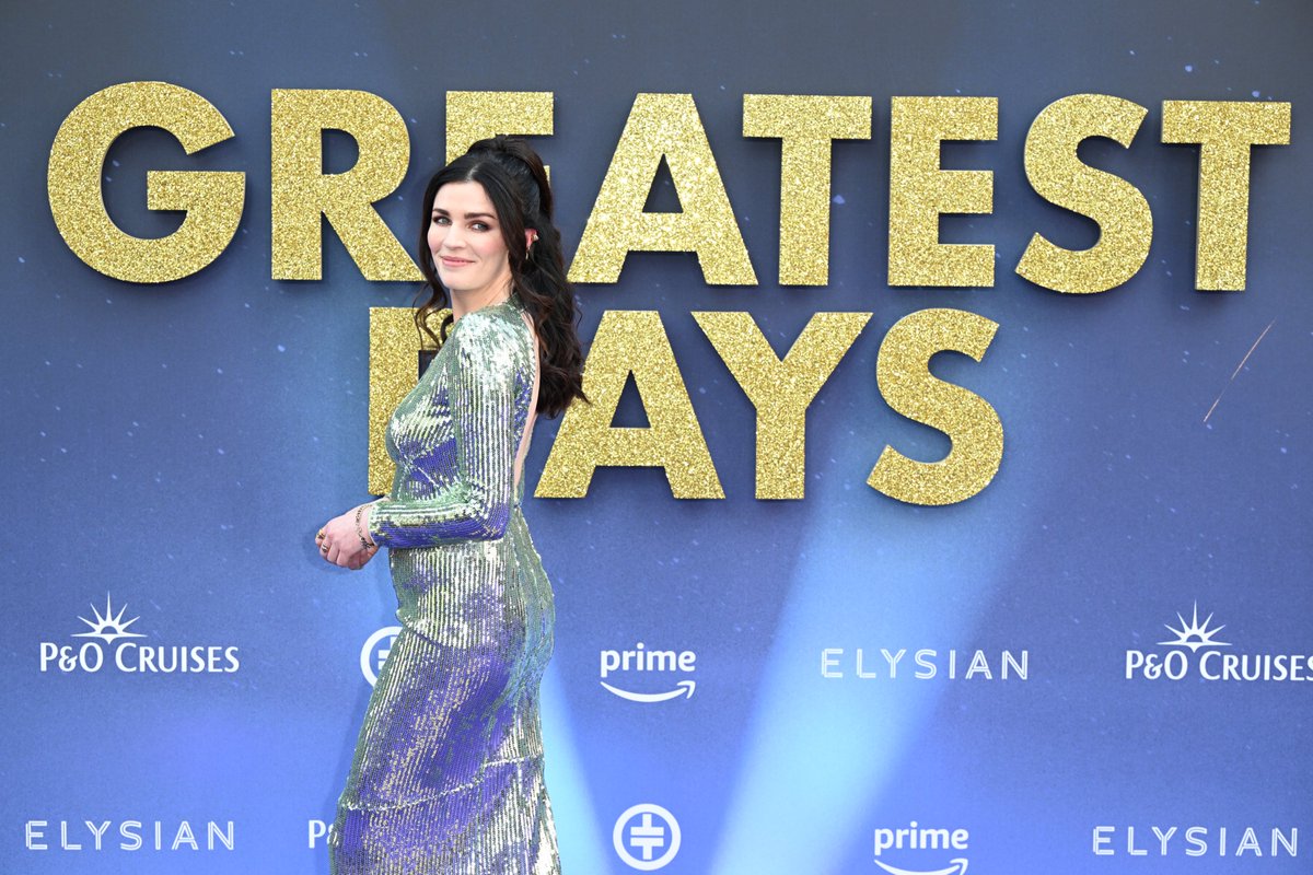 greatestdaysuk's tweet photo. That's a wrap! 🎬 

Sharing some of our favourite snaps from last night which truly was the GREATEST DAY! #GreatestDaysMovie is now in cinemas nationwide! Get your tickets now. https://t.co/VCV5sH2ifG