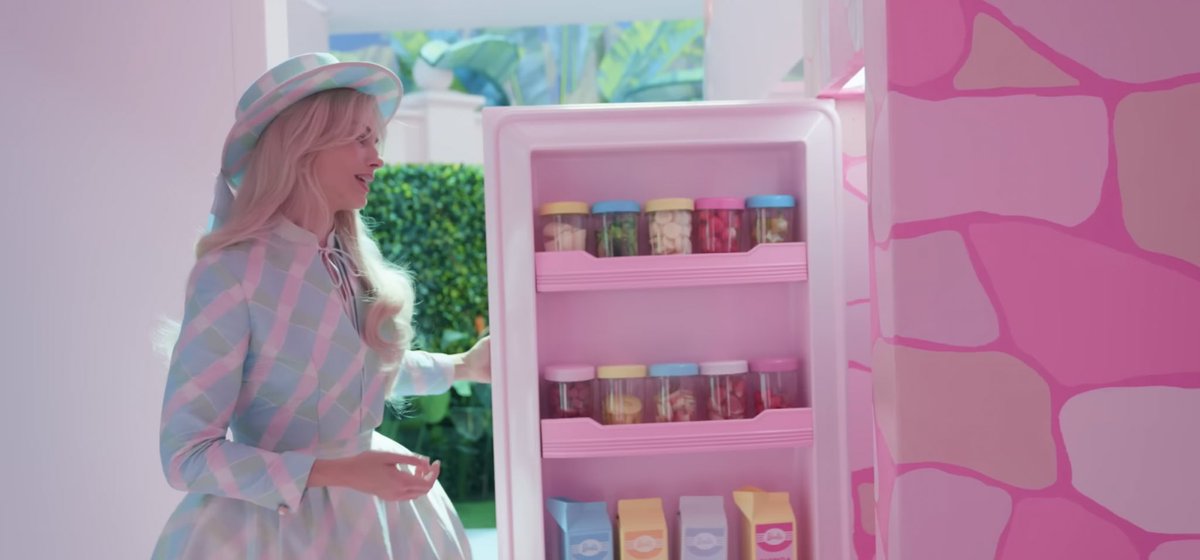 margot robbie inside the barbie dreamhouse is everything