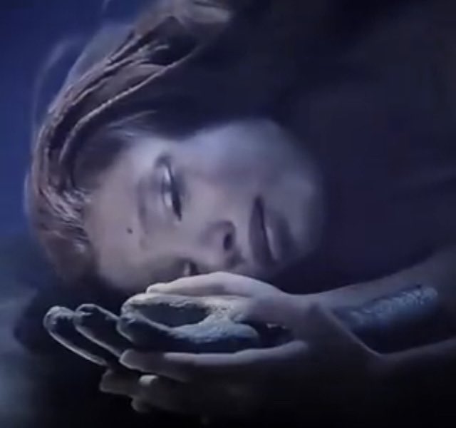 lambnctrl 🪩🍃 on Twitter "RT aficionad0__ ariel holds on to the