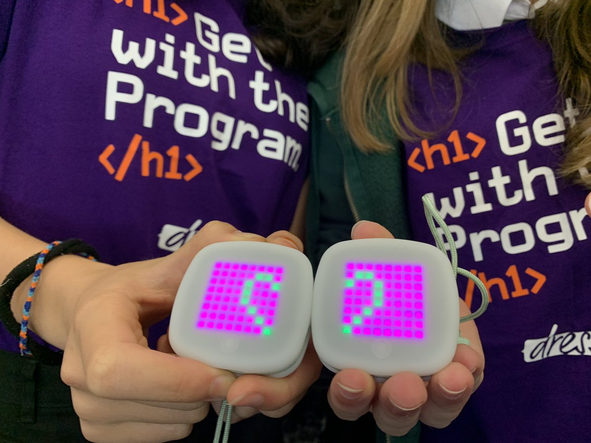 #TeamWork and #LoveForCoding sums up the day of the @dressCodeHQ hackathon 👩‍💻 at @MorganStanley Glasgow today with our new and amazing @imagilabs charms inspiring the next generation of #WomenInTech 
#MSGivesBack #ChooseComputingScience #hackathon