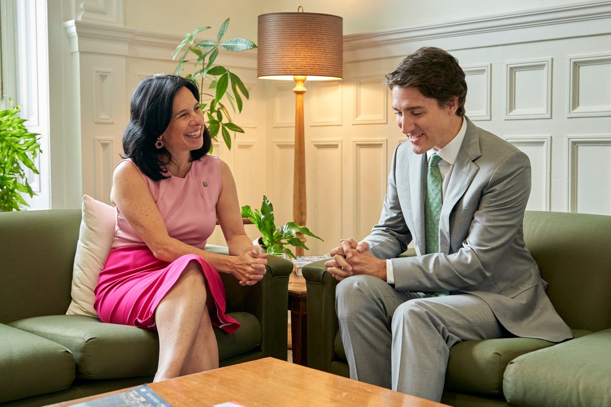 Le Canada a besoin des villes et les villes ont besoin du Canada. Le premier ministre @JustinTrudeau et moi avons beaucoup en commun. Nous défendons tous deux des valeurs environnementales, d’inclusion et d’équité sociale. Ça nous amène à avoir une excellente collaboration en…
