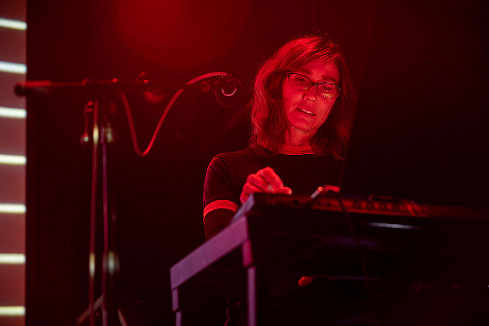 brooklynvegan's tweet photo. Protomartyr brought dark humor, powerful playing &amp; Kelley Deal to Bowery Ballroom -- check out pics, setlist, review https://t.co/QdeTT8ij9Y https://t.co/7okV0mGBvq