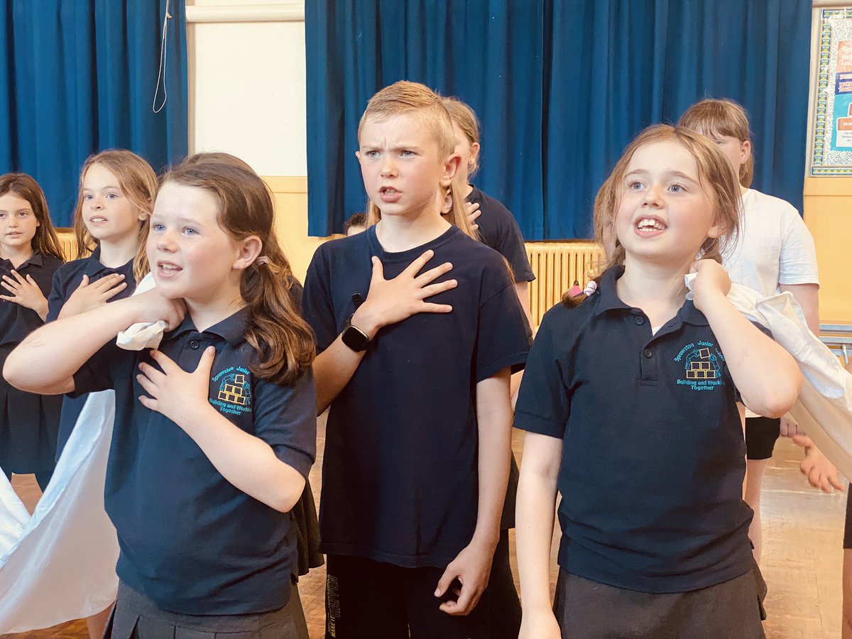 into_opera's tweet photo. Such a pleasure to be working with @SprowstonJunior to create the brand new opera THE BOOKS THAT DISAPPEARED which will premiere this July at the Norfolk Into Opera Festival 2023. Find out more! https://t.co/n2VJ8ErYr4 #NIOF23 #Sprowston https://t.co/NdYGbQ3GyT