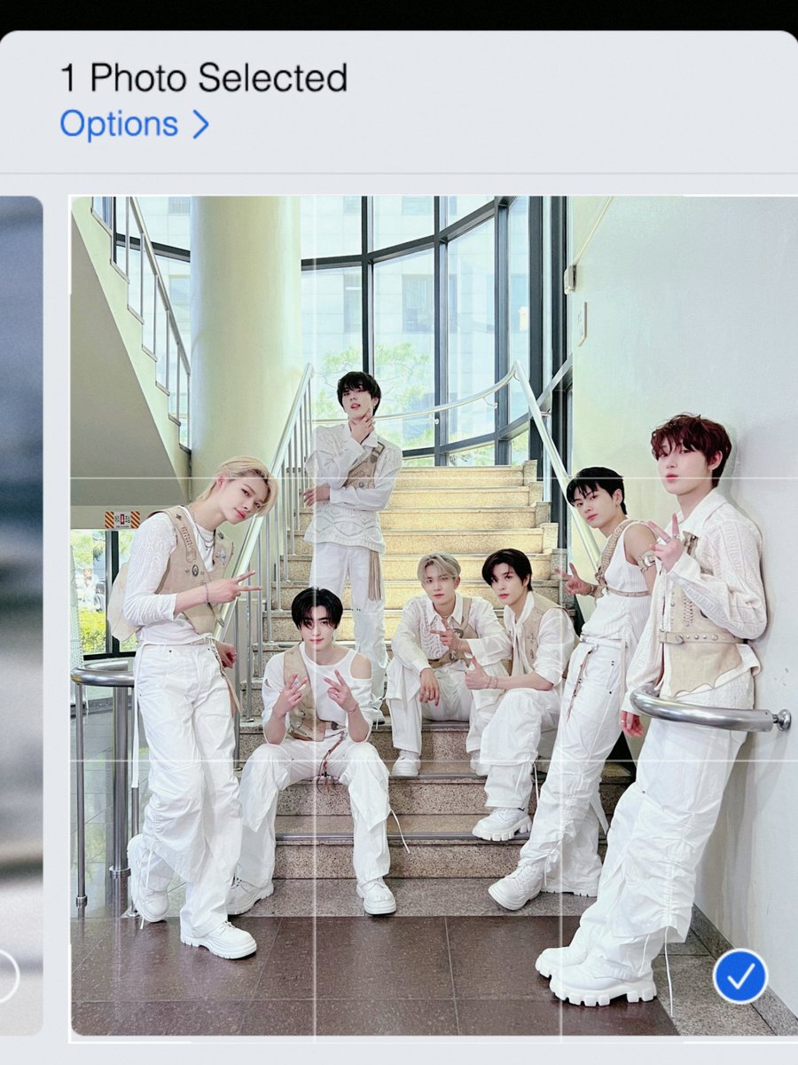 🌼 . . . kami hadir untuk menunjukkan penampilan keren 𝑠𝑎𝑐𝑟𝑖𝑓𝑖𝑐𝑒 dalam acara music bank! tampil dengan outfit serba putih bak pasukan malaikat untuk engene (꜆˶ᵔᵕᵔ˶)꜆˖ ִֶָꨄ sorakan engene selalu keren saat melihat penampilan kami! 💘